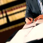 What To Expect From Your First Meeting With A Houston Criminal Defense Attorney